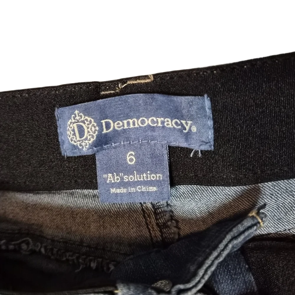 Democracy Jeans Straight Leg Jean No Gap Waist Ab Technology Stretch sz 6